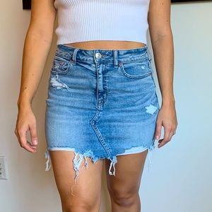 LIKE NEW! American Eagle High-Waisted mini skirt.